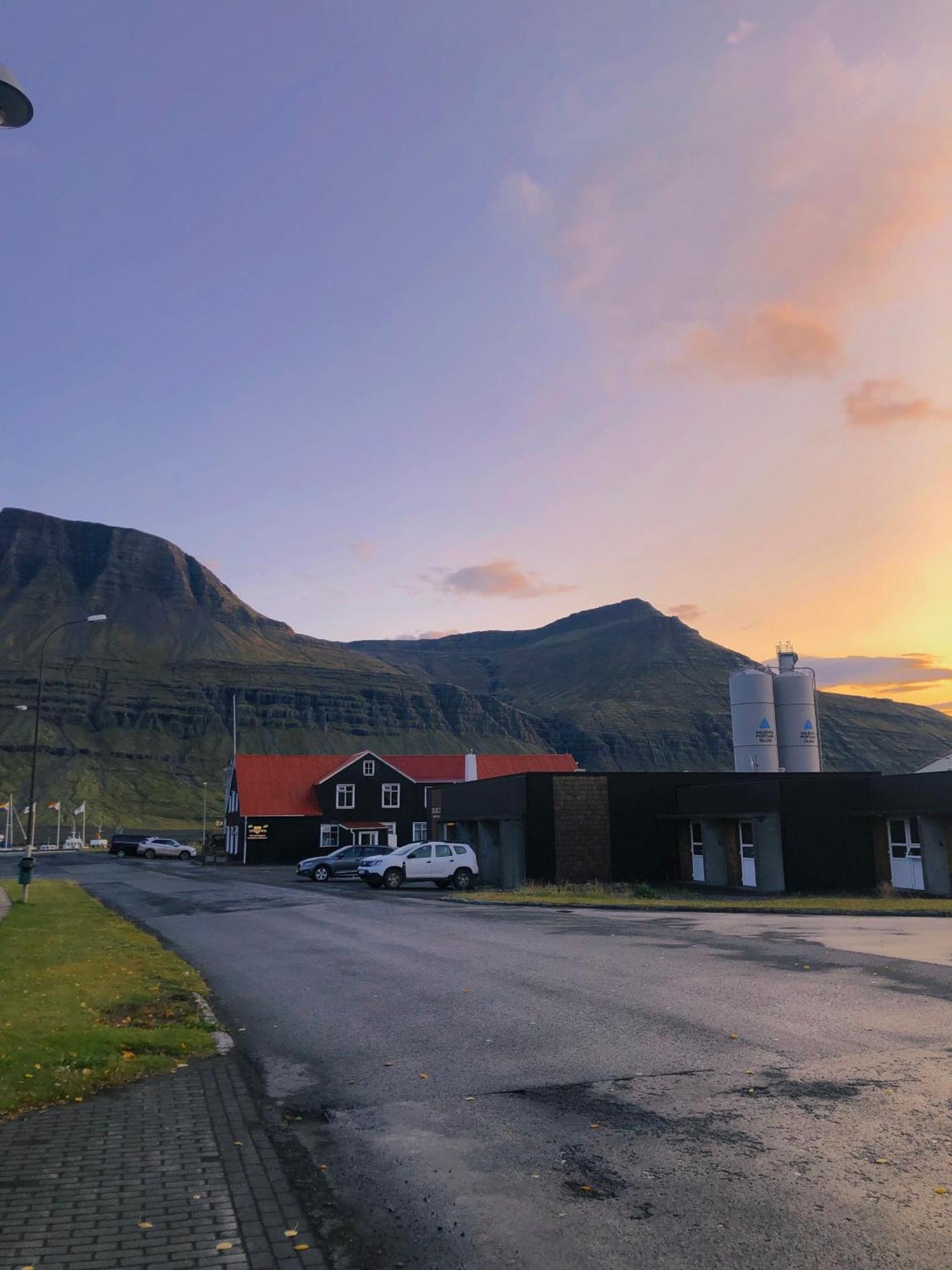 Hotel Austur Reydarfjordur 외부 사진
